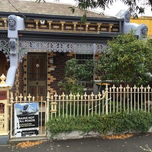 393 Wellington Street